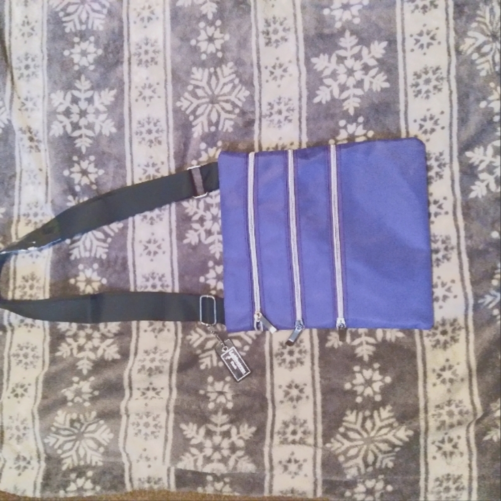 Cross body purse